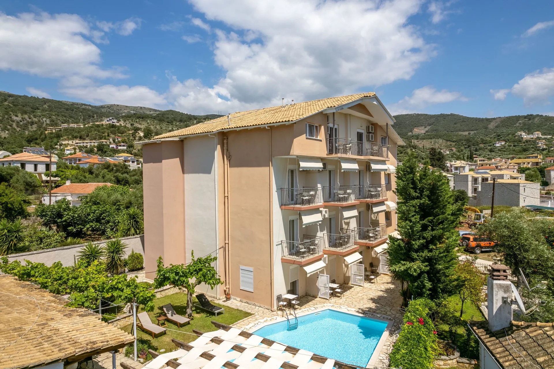Harmony Apartments Sivota-Spoljasnji izgled.jpg