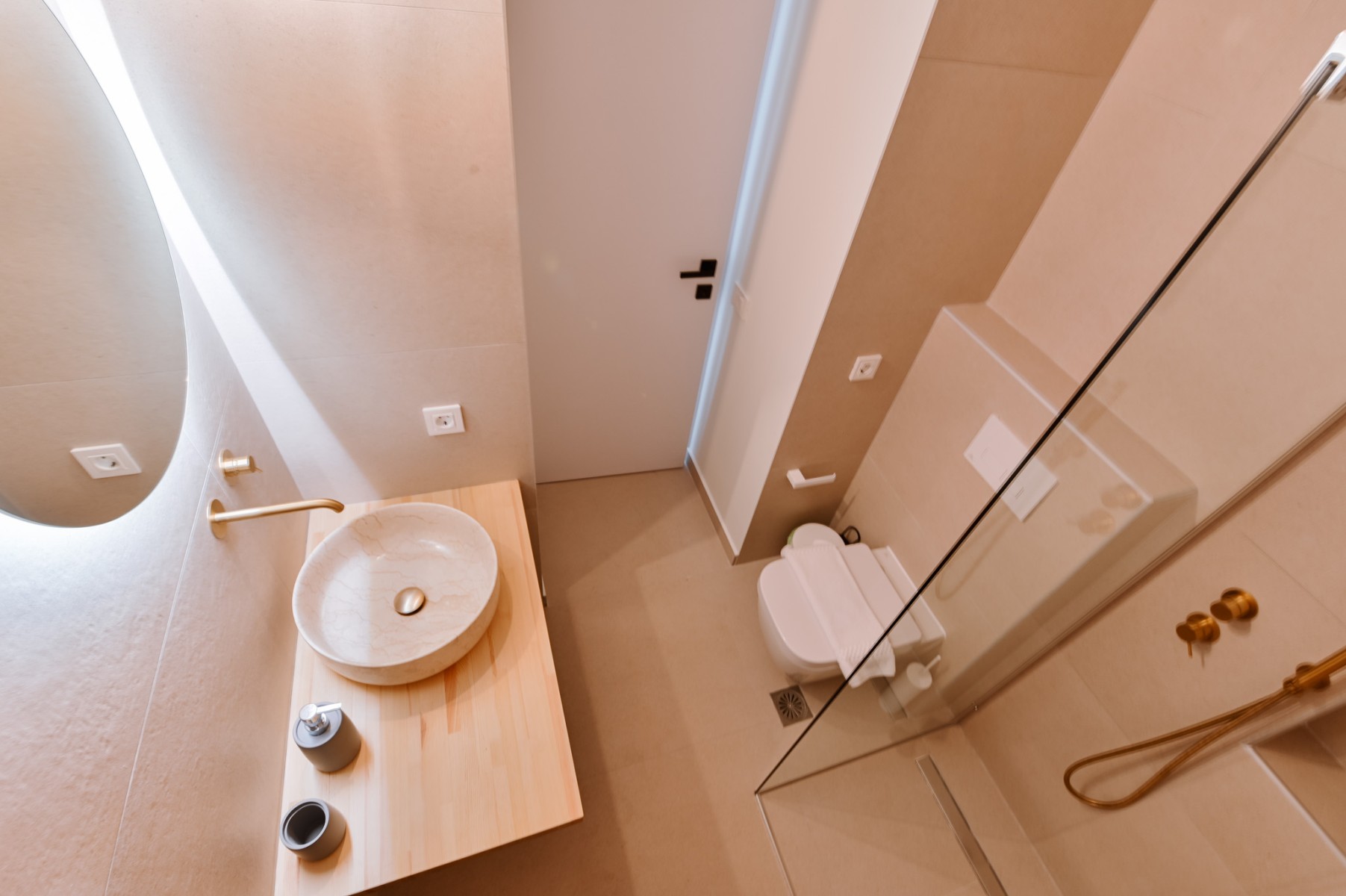 Melior Luxury Villas-Kupatilo.jpg