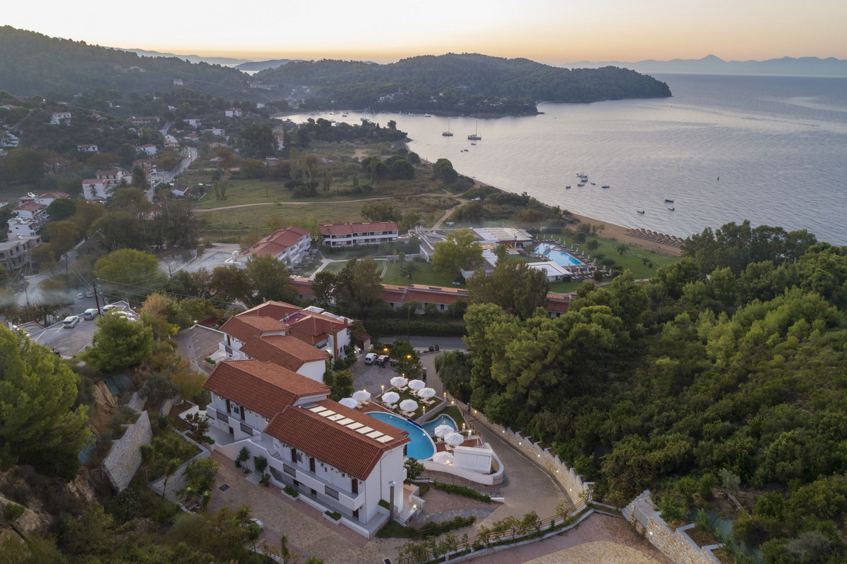Magic Hotel Skiathos-Okruzenje hotela.jpg