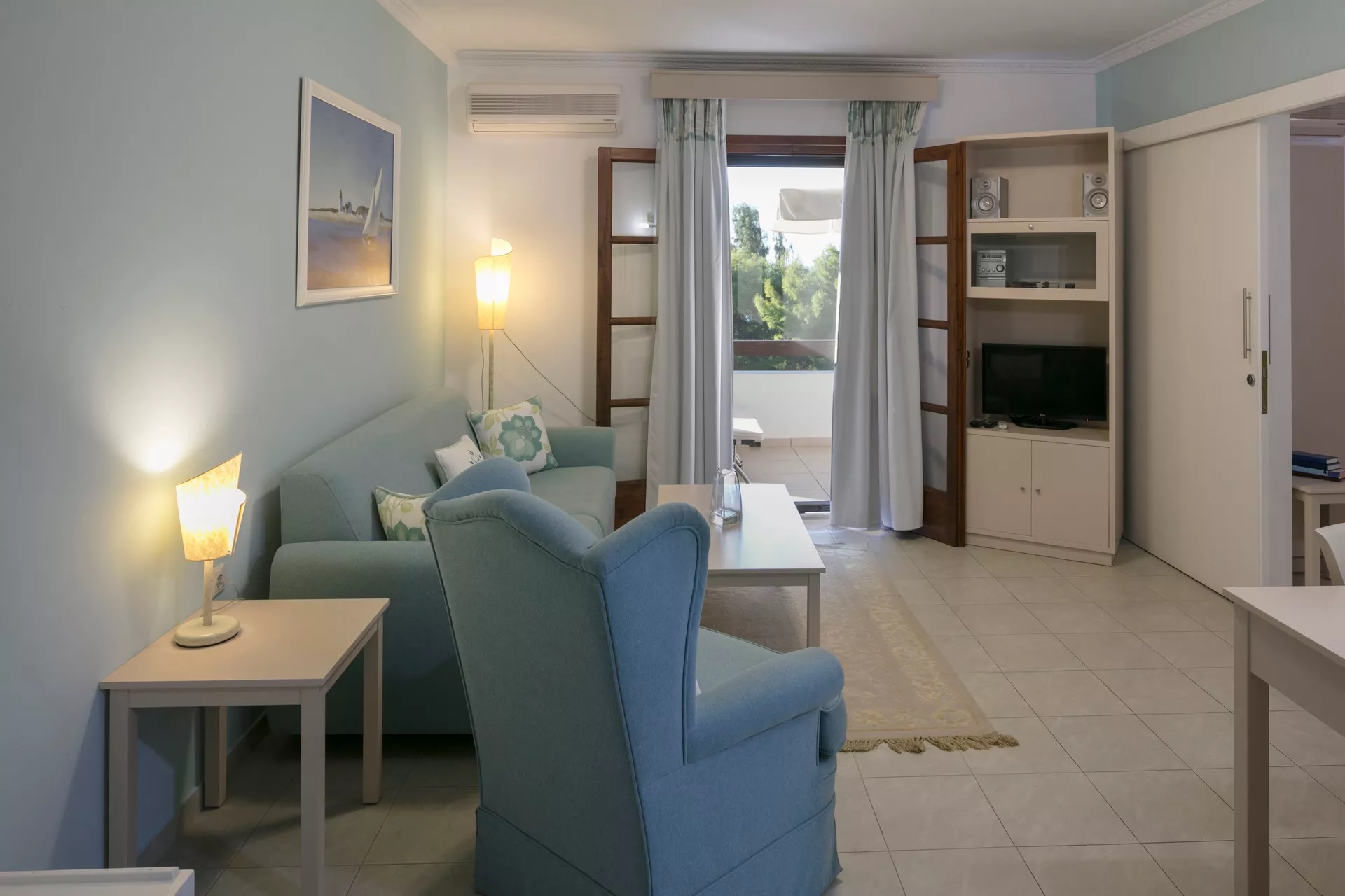 Magic Hotel Skiathos-Superior suite.jpg