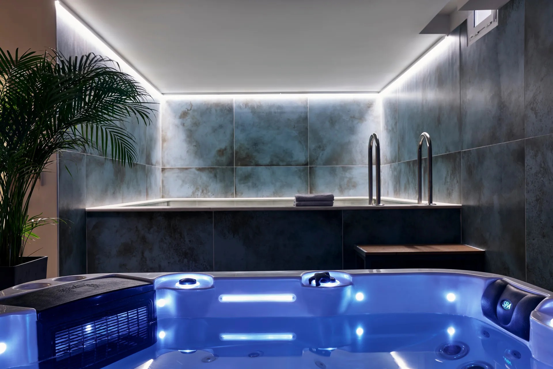 Celestial All Suites-Djakuzi.jpg