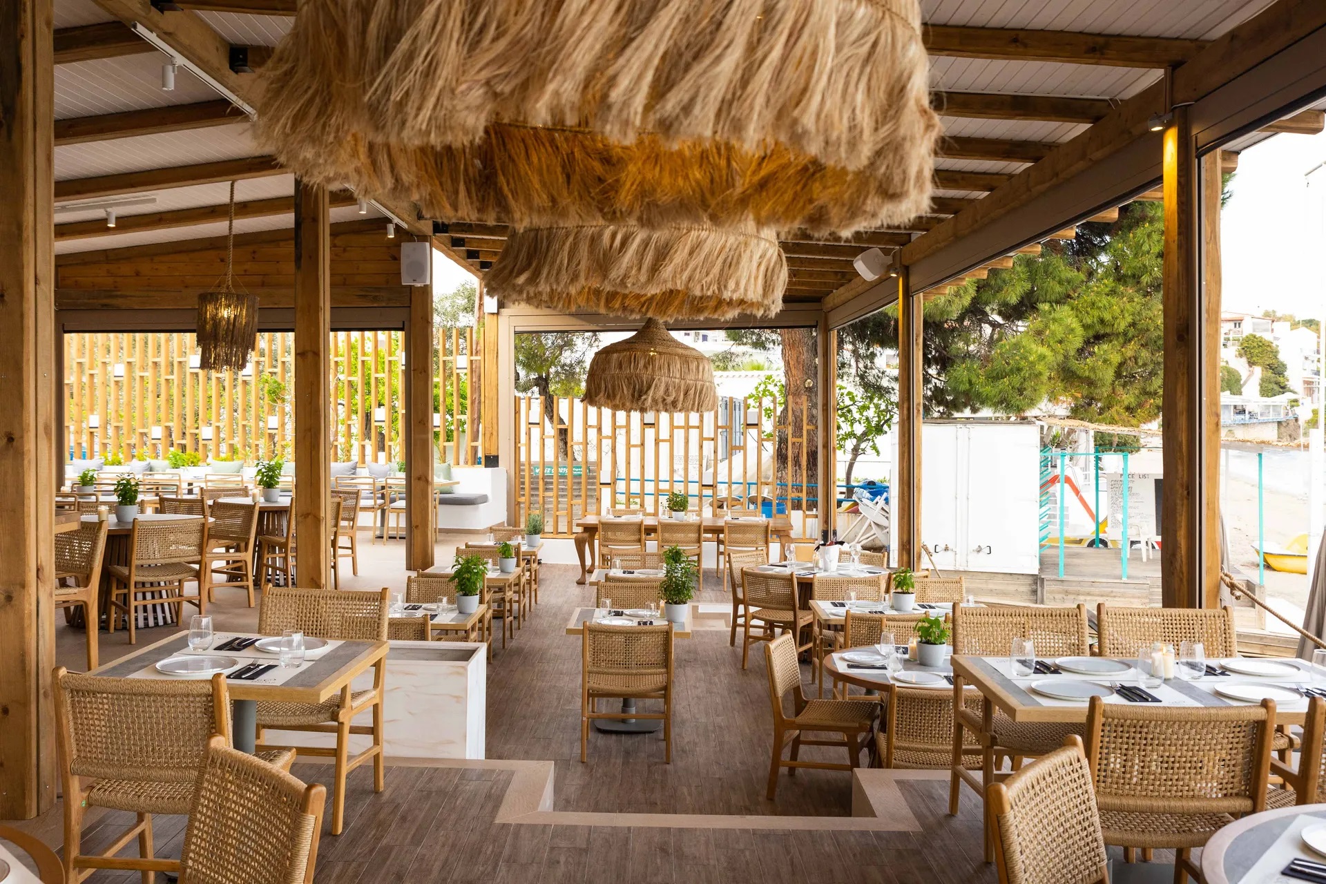 Skiathos Thalassa Cape-Bar.jpg