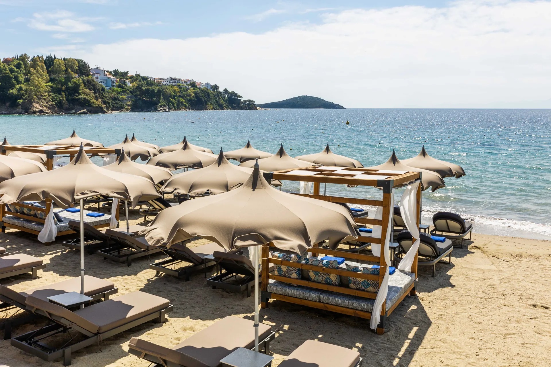 Skiathos Thalassa Cape-Plaza.jpg