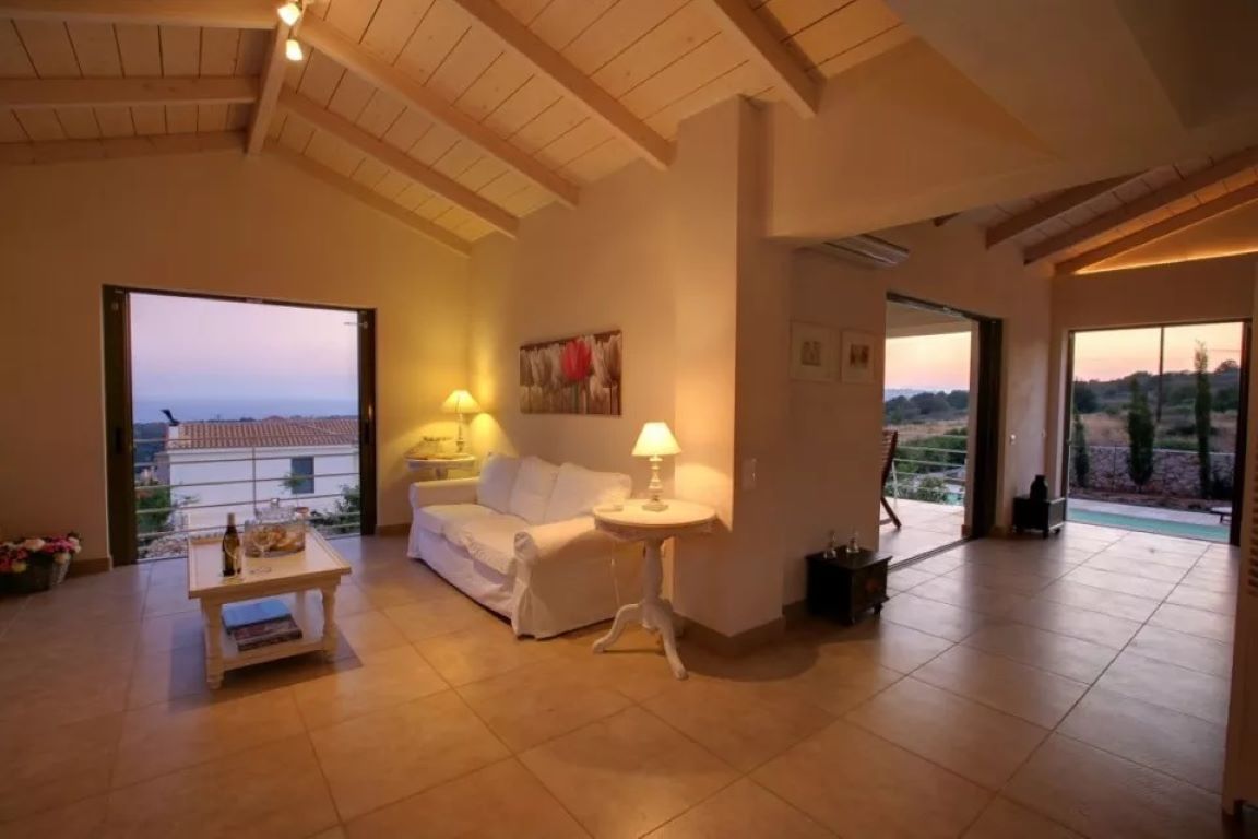 Ideales Resort-Dnevna soba.jpg
