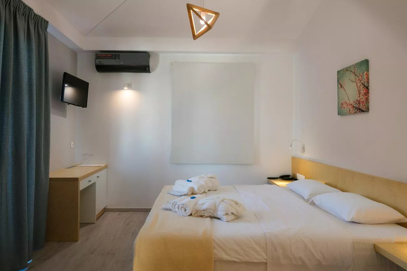 8kto Guest House Skiathos-Deluxe soba balkon drugi sprat.jpg