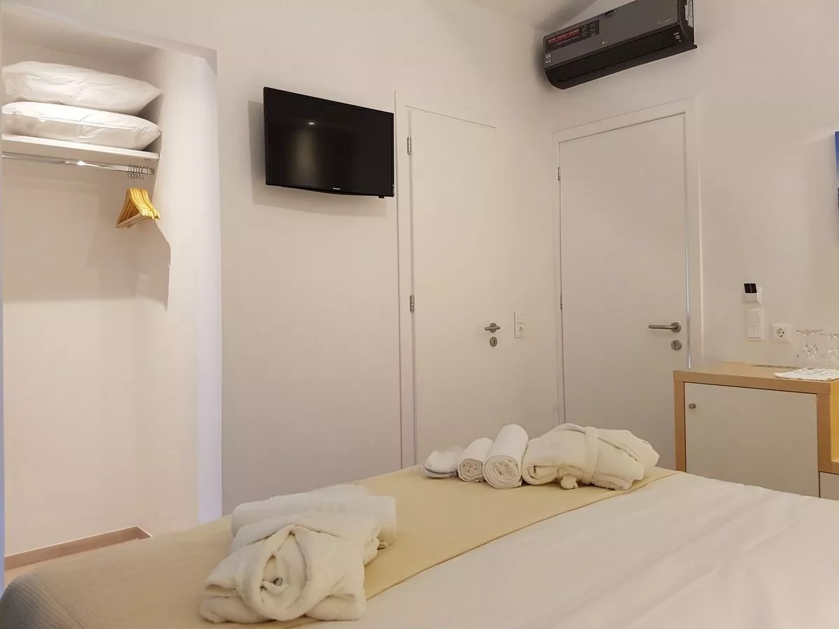 8kto Guest House Skiathos-Standardna soba balkon drugi sprat.jpg