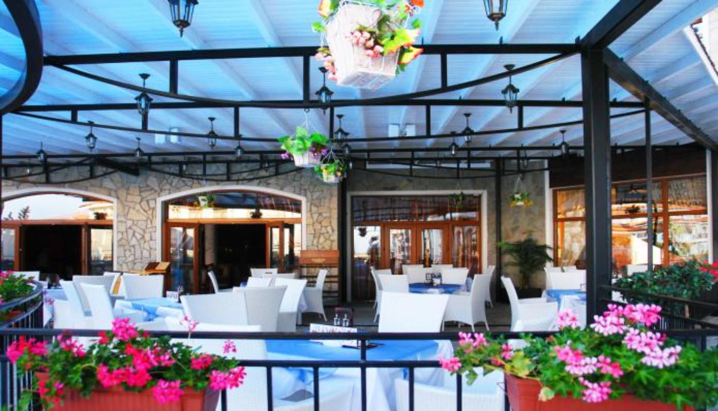 Vineyards hotel & spa izgled restorana.jpg