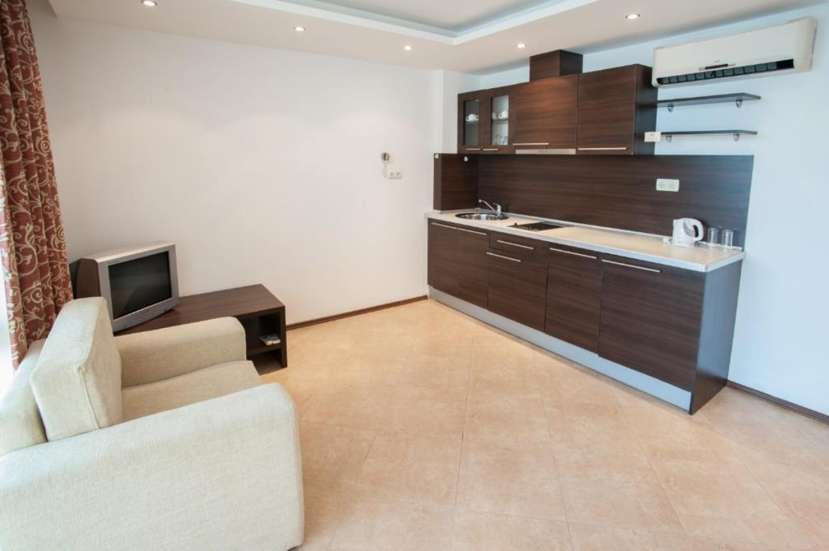Marina City apart Hotel 1 bedroom APP (3).jpg