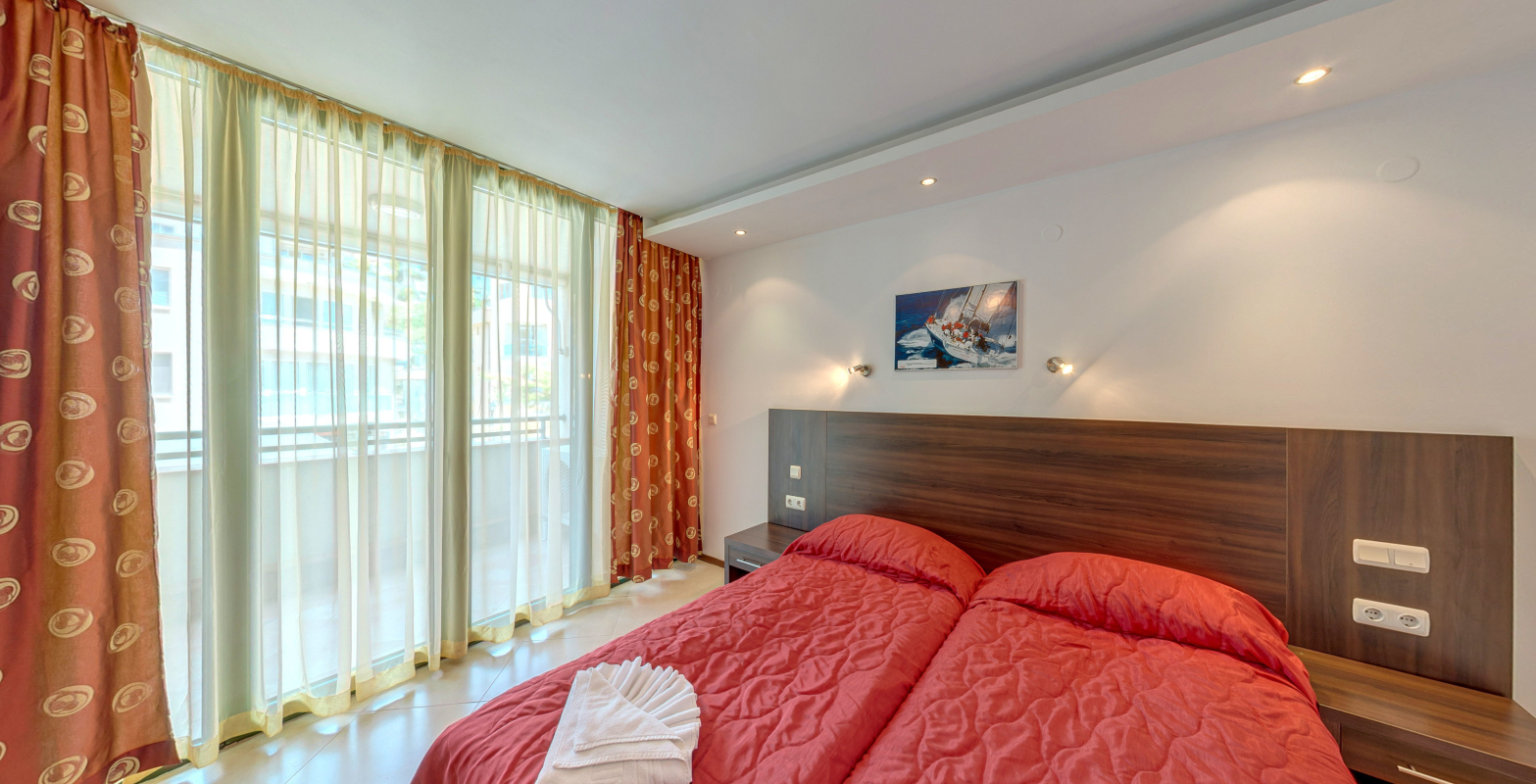 Marina City apart Hotel 2 bedroom APP (4).jpg