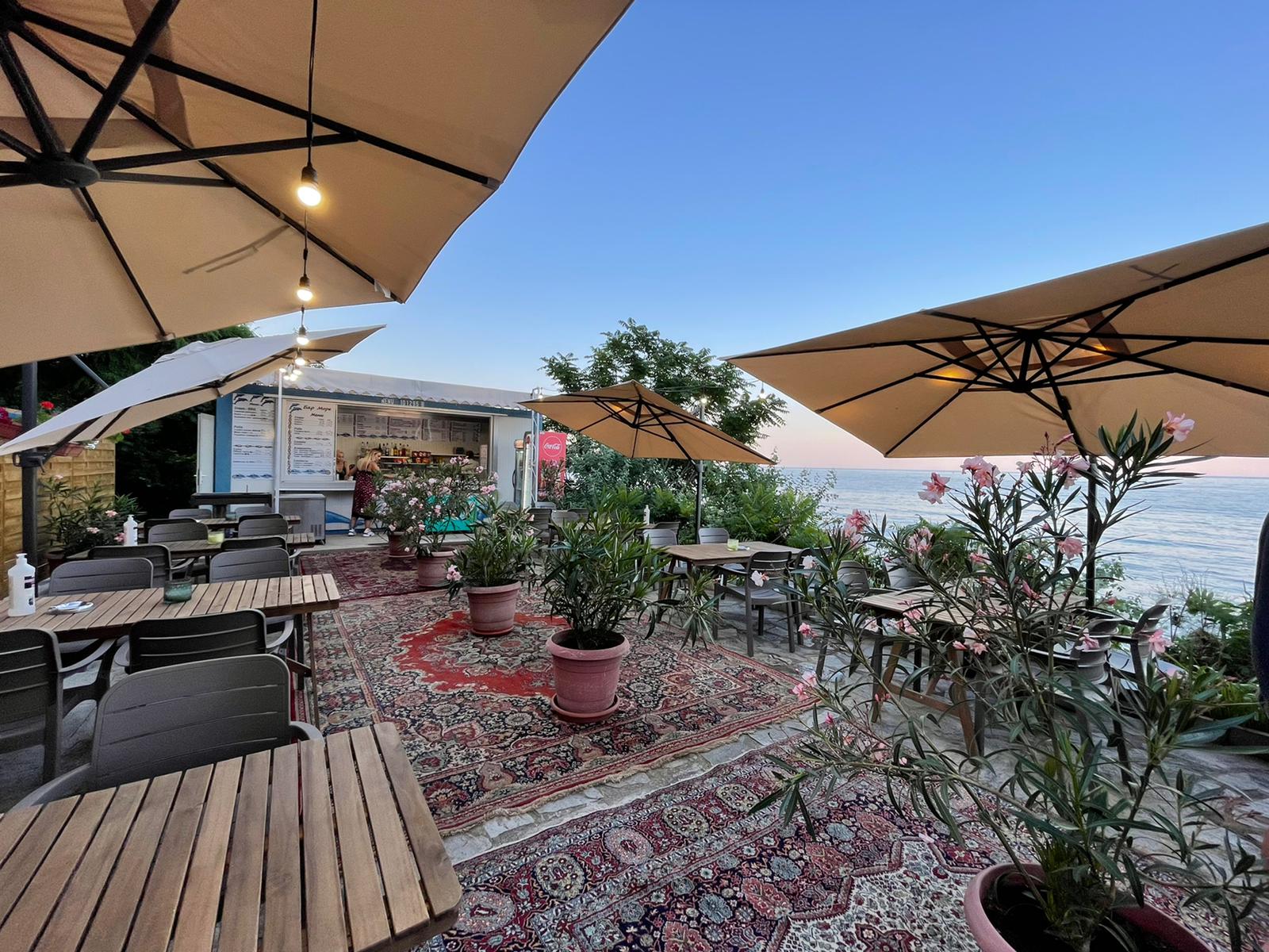 Hotel Journalist bar na plaži