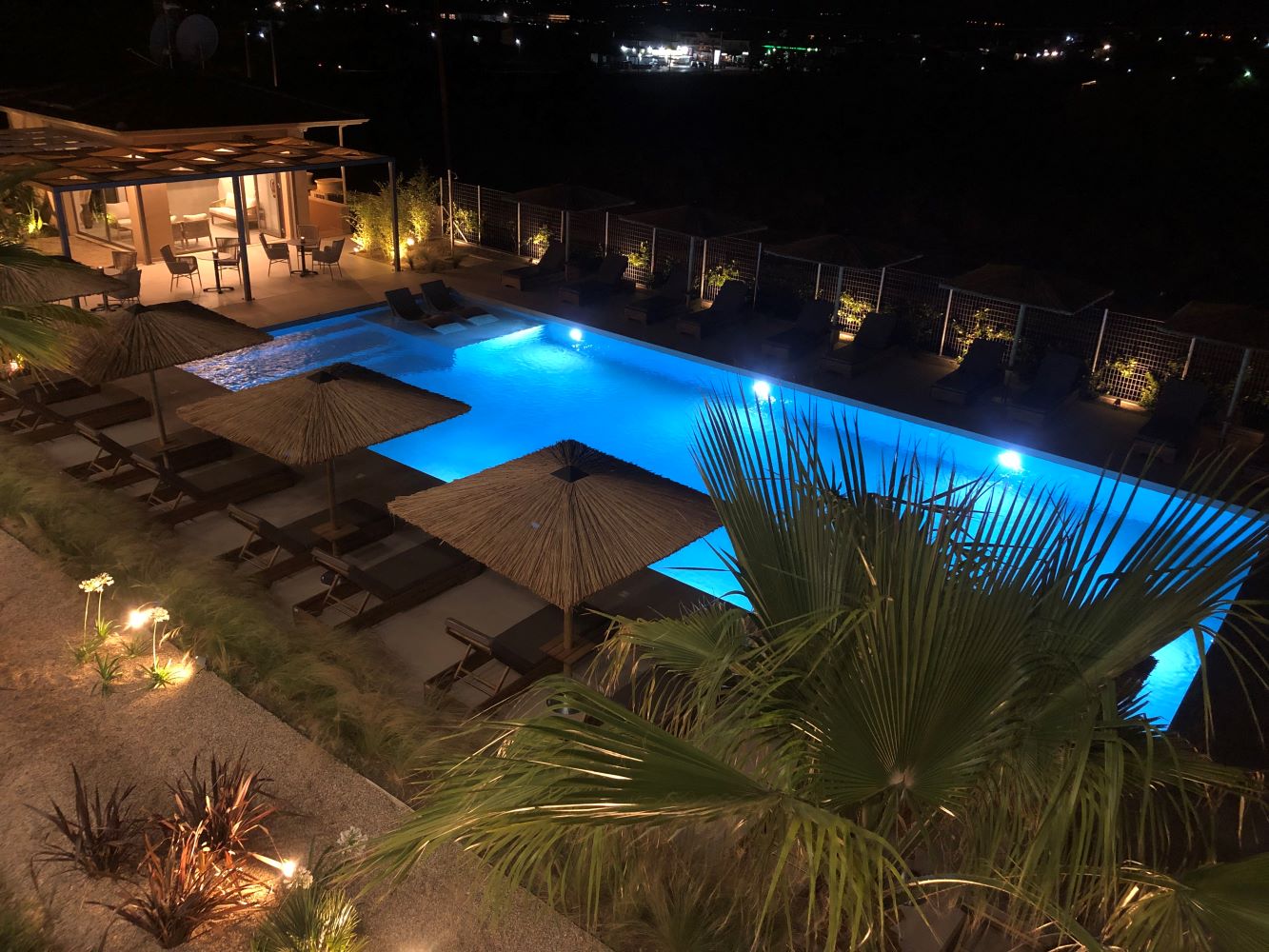 Anassa Resort Halkidiki-Bazen nocu.jpg