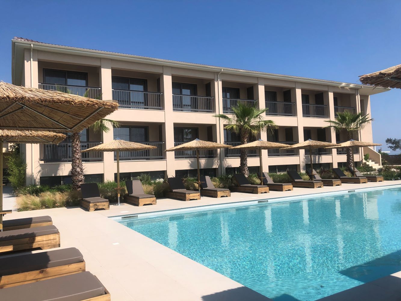 Anassa Resort Halkidiki-Hotel spolja.jpg