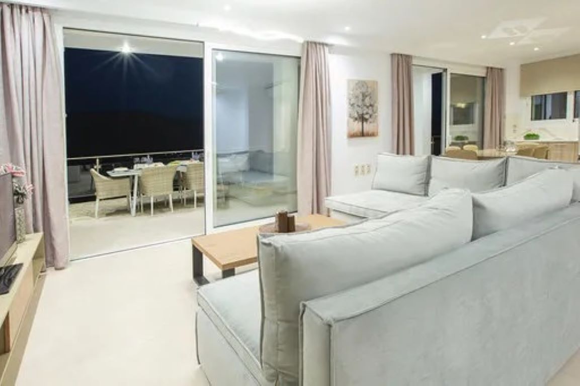 Armonia Afroditi VIllas Collection-Afroditi vila dnevna soba.jpg