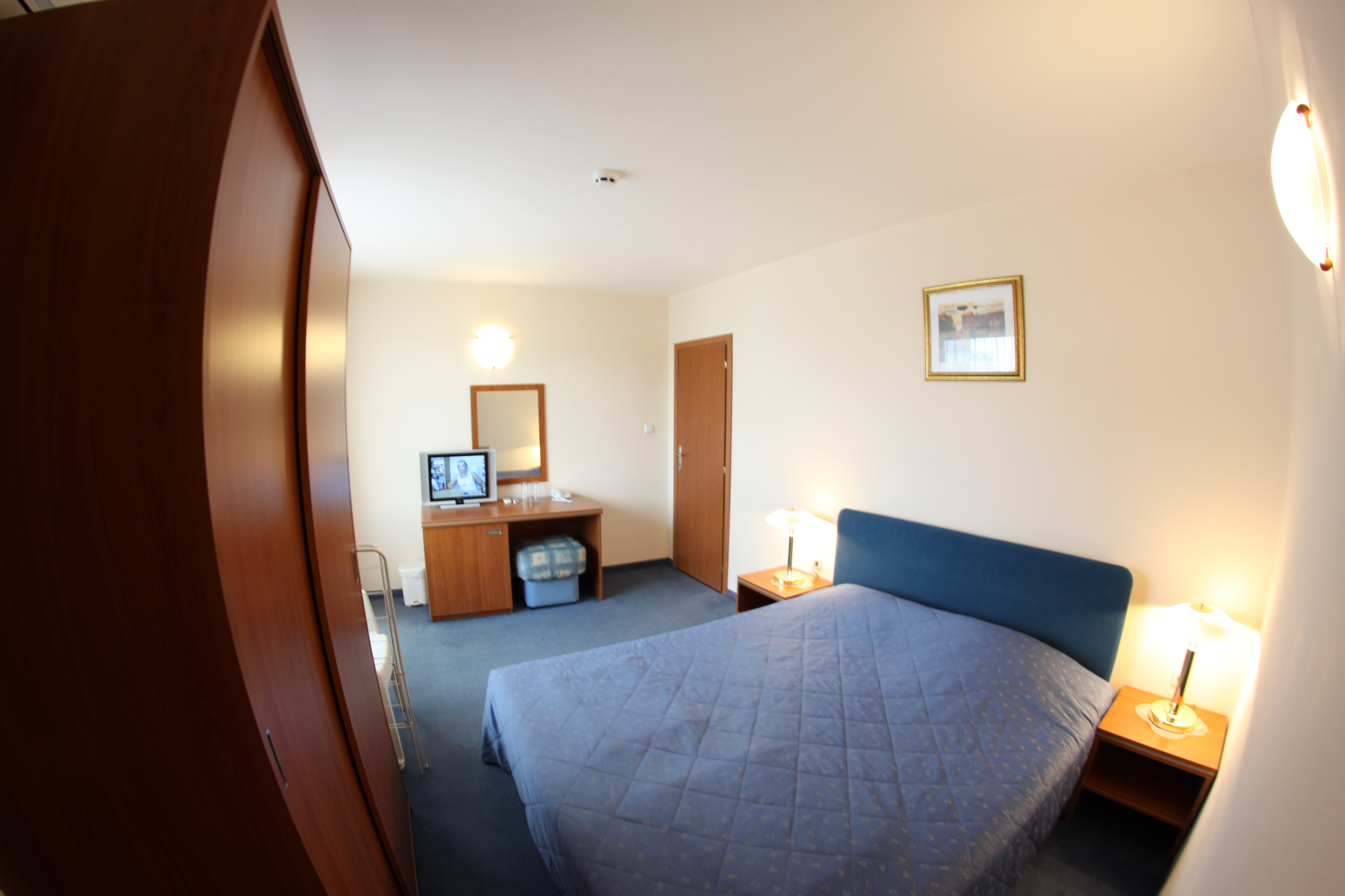 Hotel Italia dvokrevetna soba