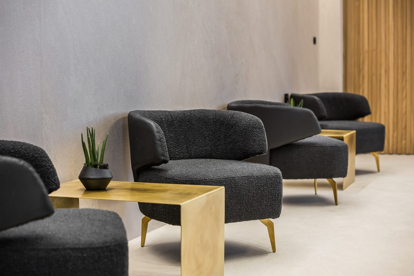 Canale Hotel & Suites-lobi.jpg