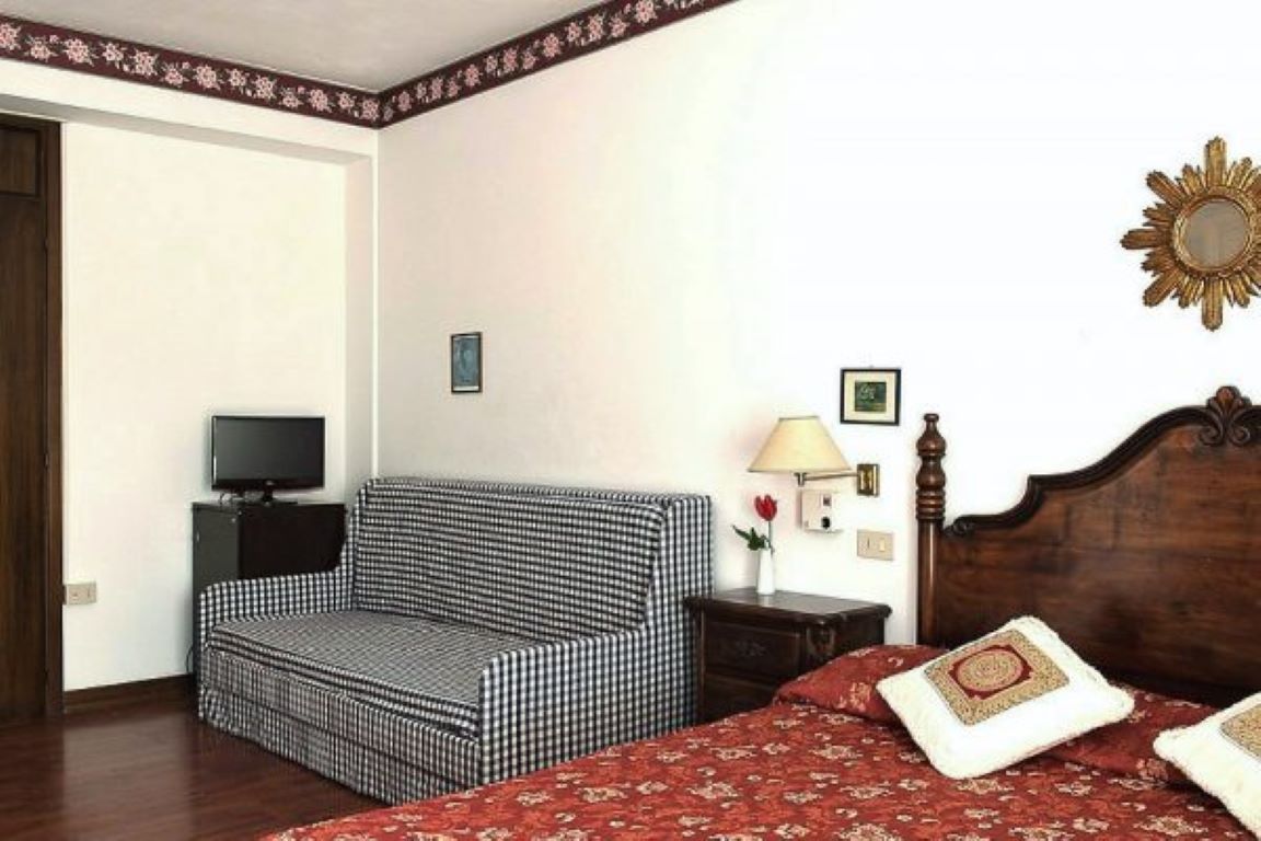 Agora Park Hotel-Porodicna soba.jpg