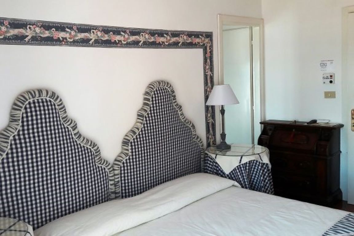 Hotel Agora Pakr-Economy soba.jpg