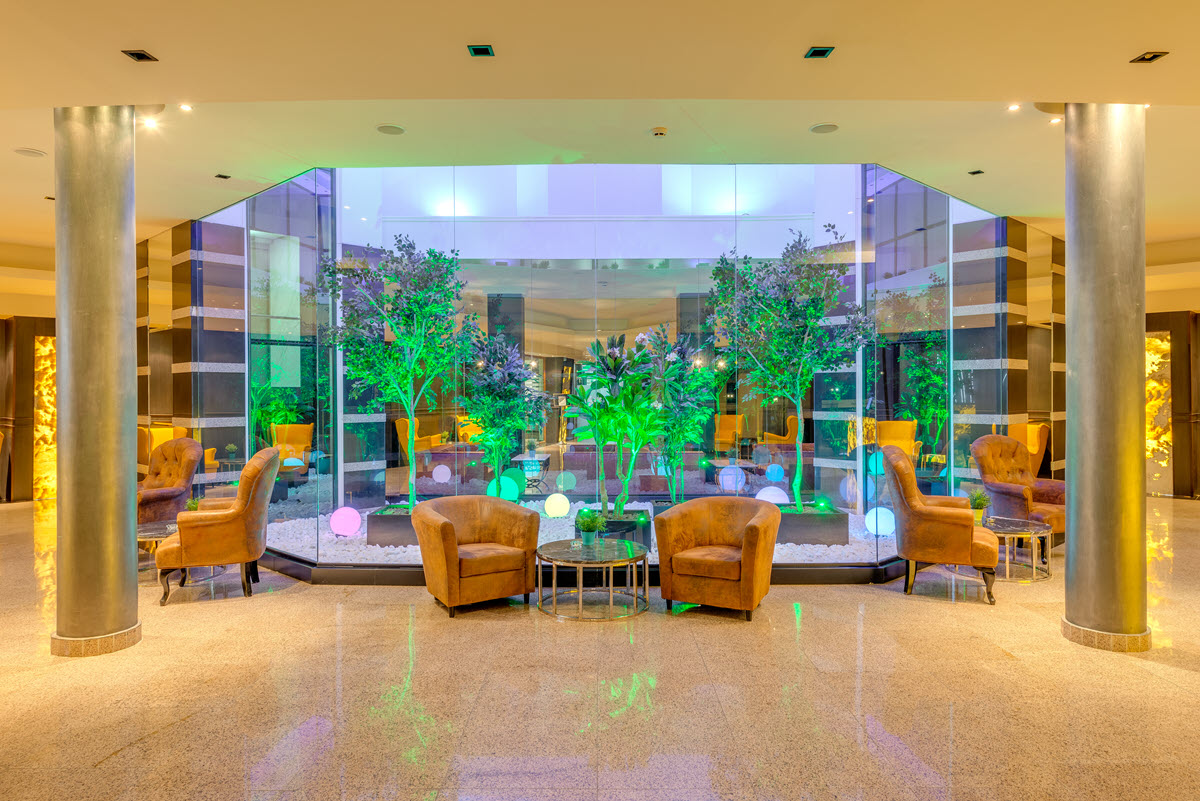 Grand hotel Sveti Vlas lobi