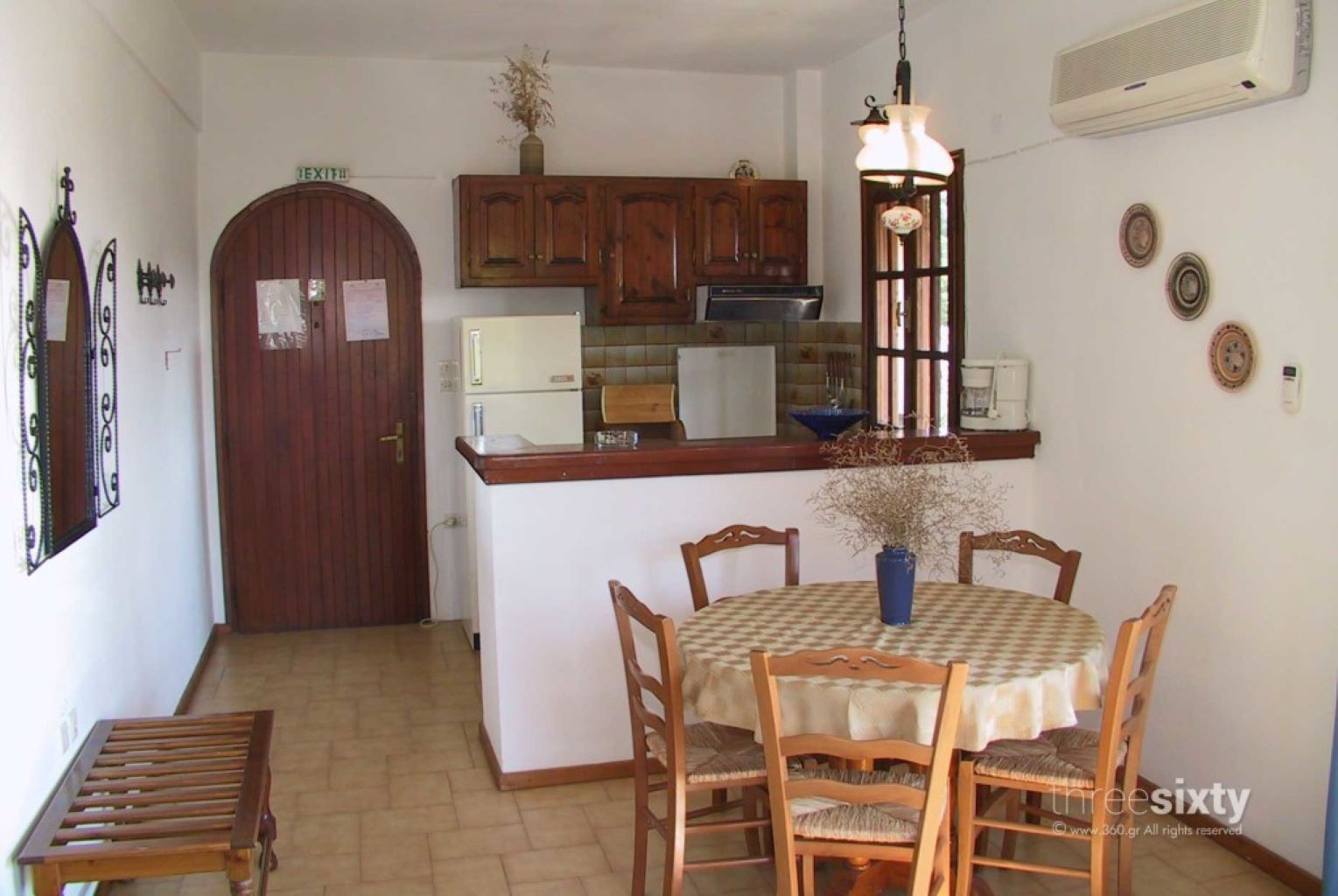 Pandora Studios & Apartments-kuhinja sa trpezarijom-.jpg
