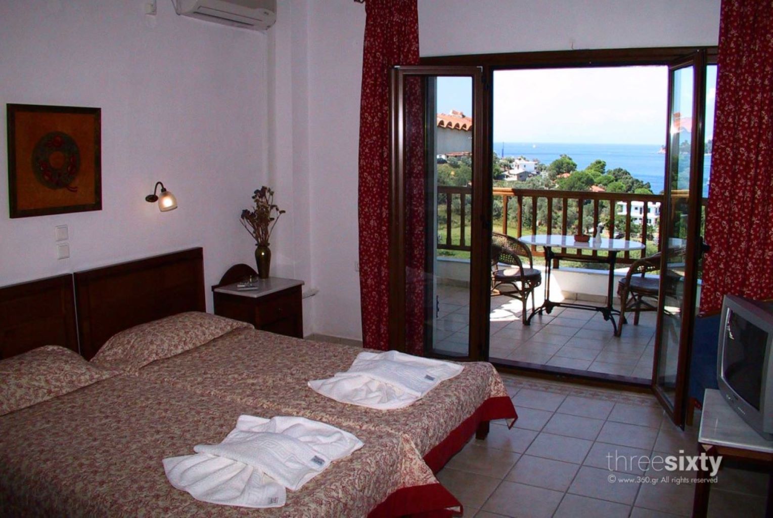 Pandora Studios & Apartments-soba-tv-balkon-.jpg
