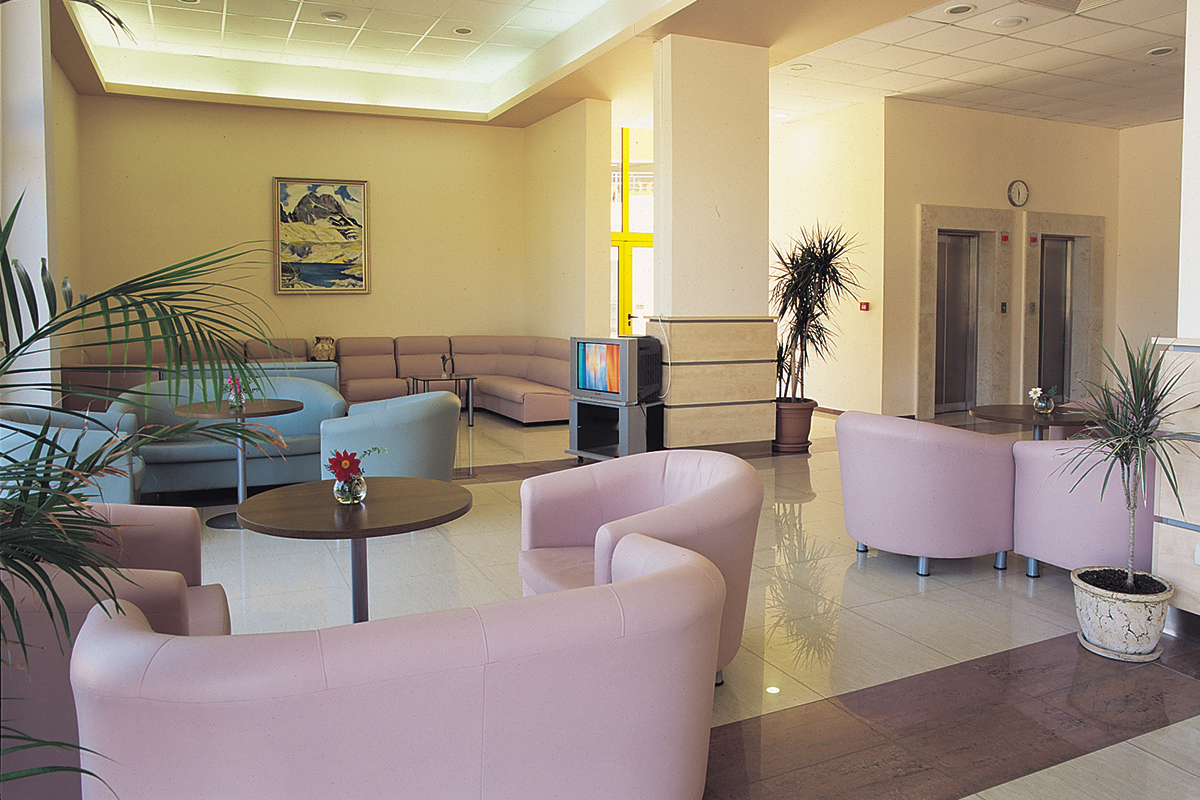 Hotel Continental 3*+ lobi