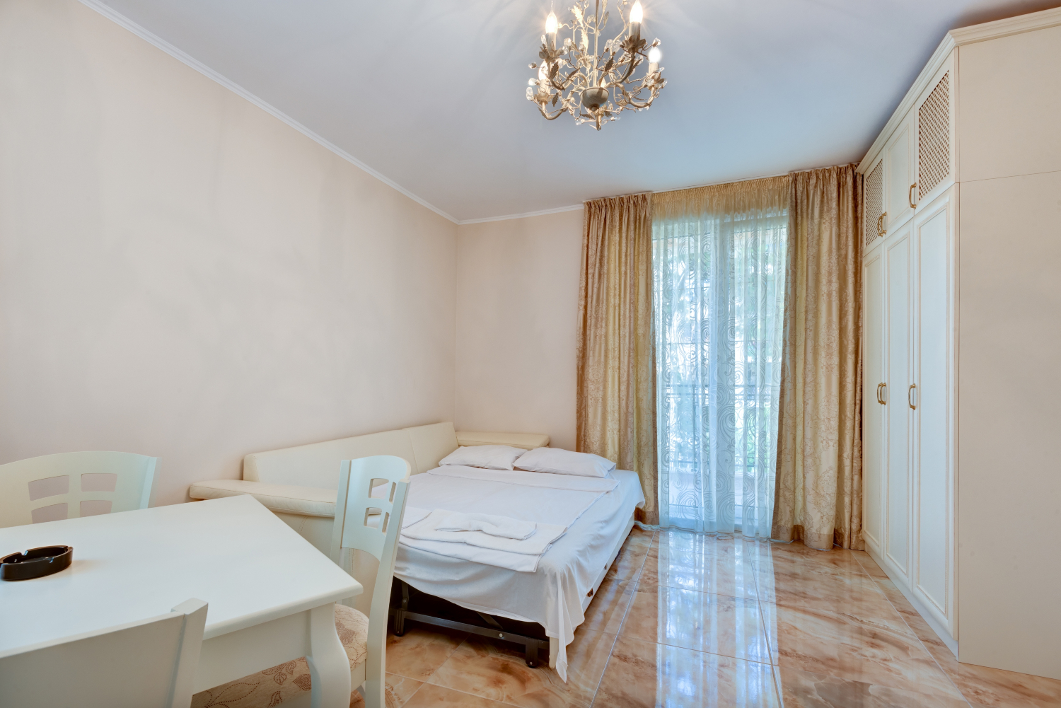 Anastasia Palace & Venera studio