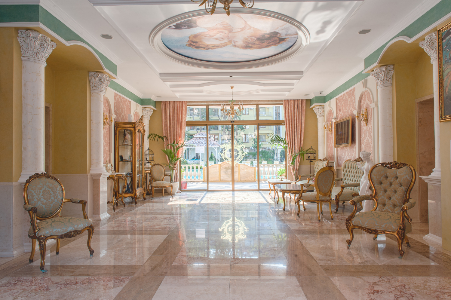Anastasia Palace & Venera  lobi