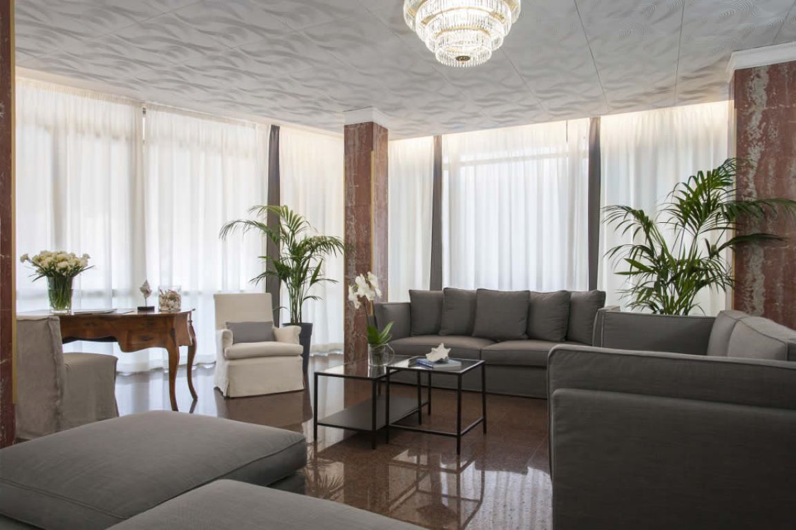 Hotel Imperial Palace-Enterijer hotela.jpg