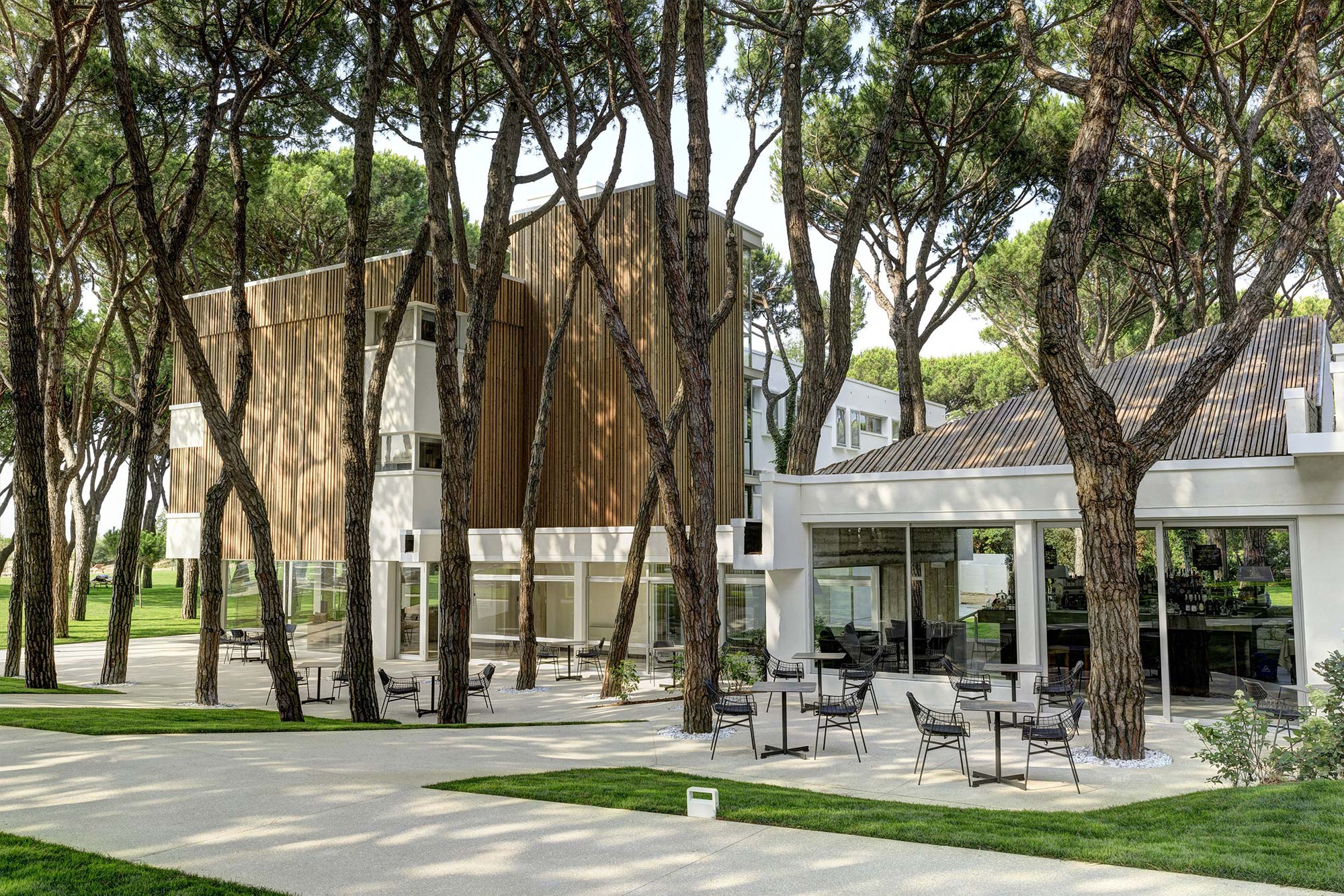 Bellevue Hotel & Resort-Terasa bara.jpg
