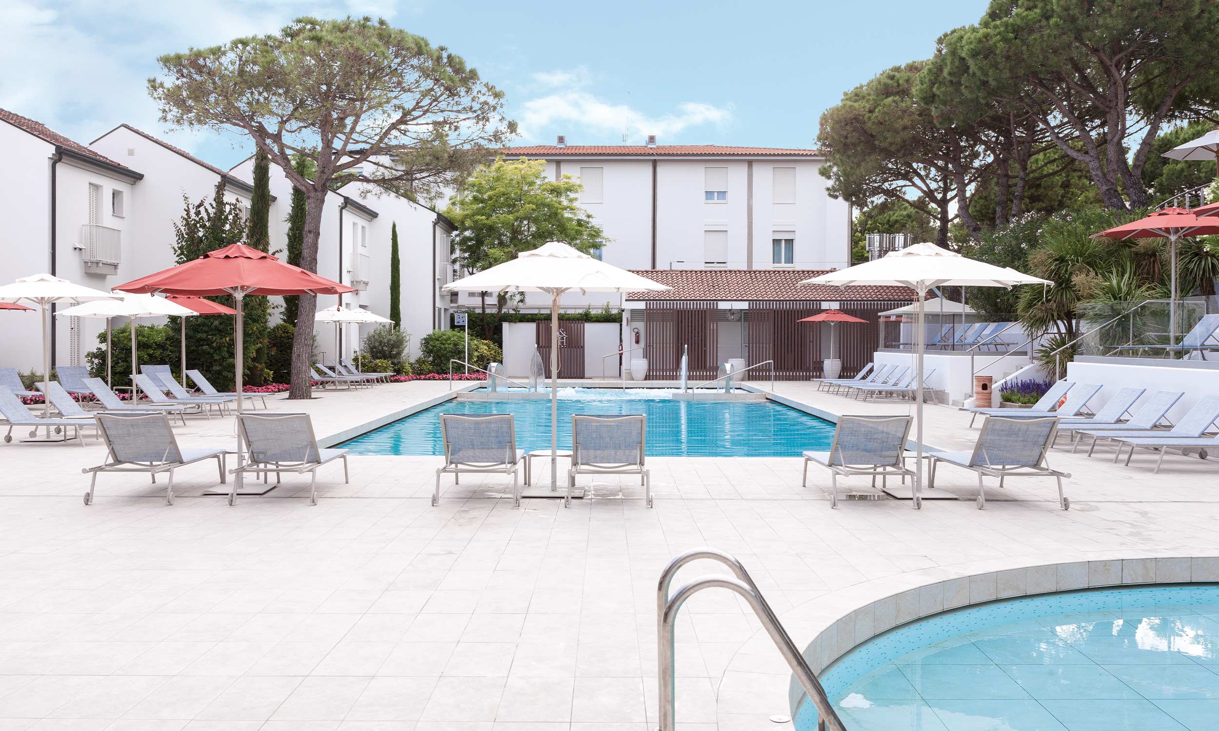 Union Lido Art & Park Hotel-Bazeni.jpg