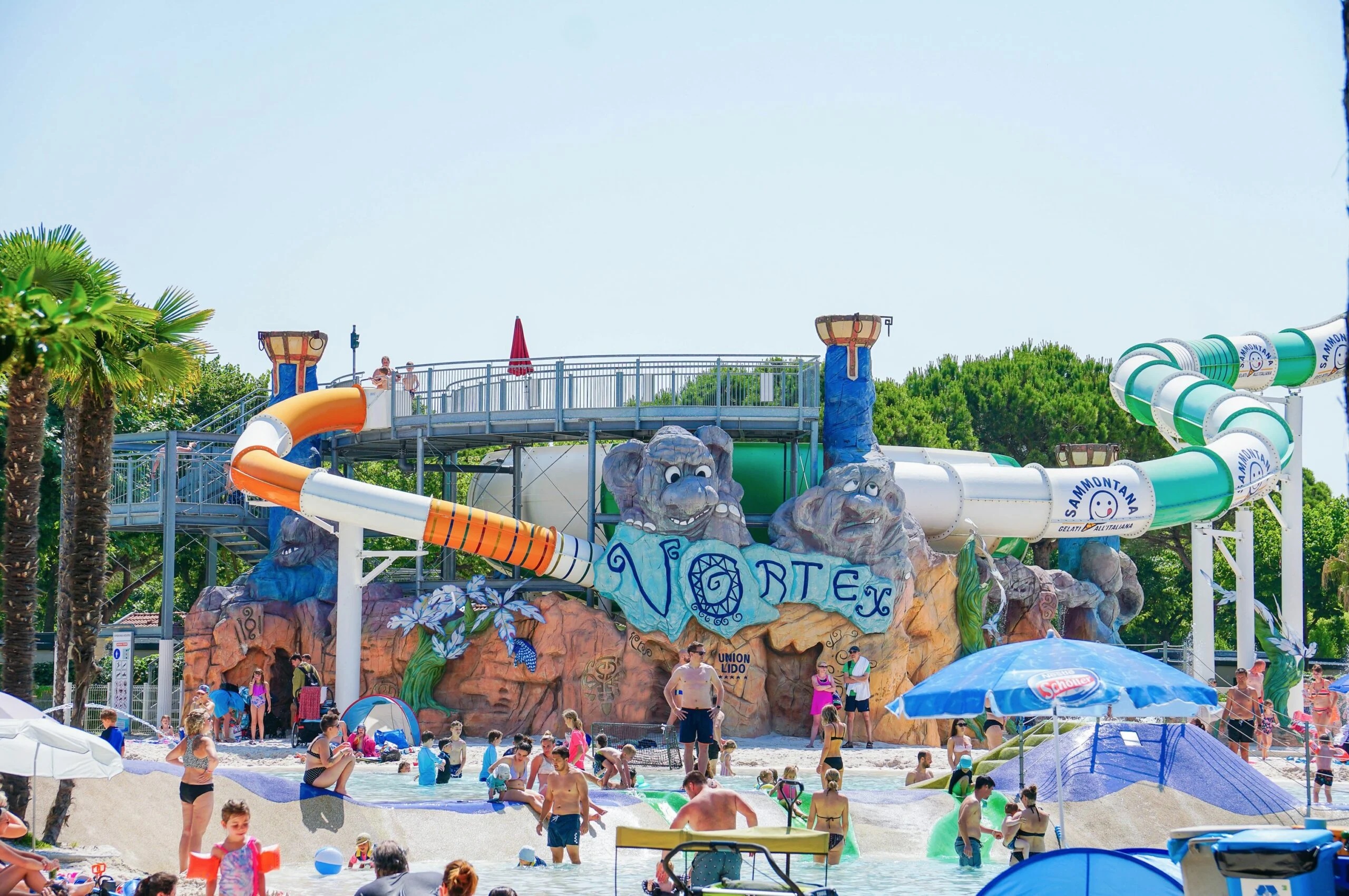 Union Lido Art & Park Hotel-Vortex aqua park.jpg