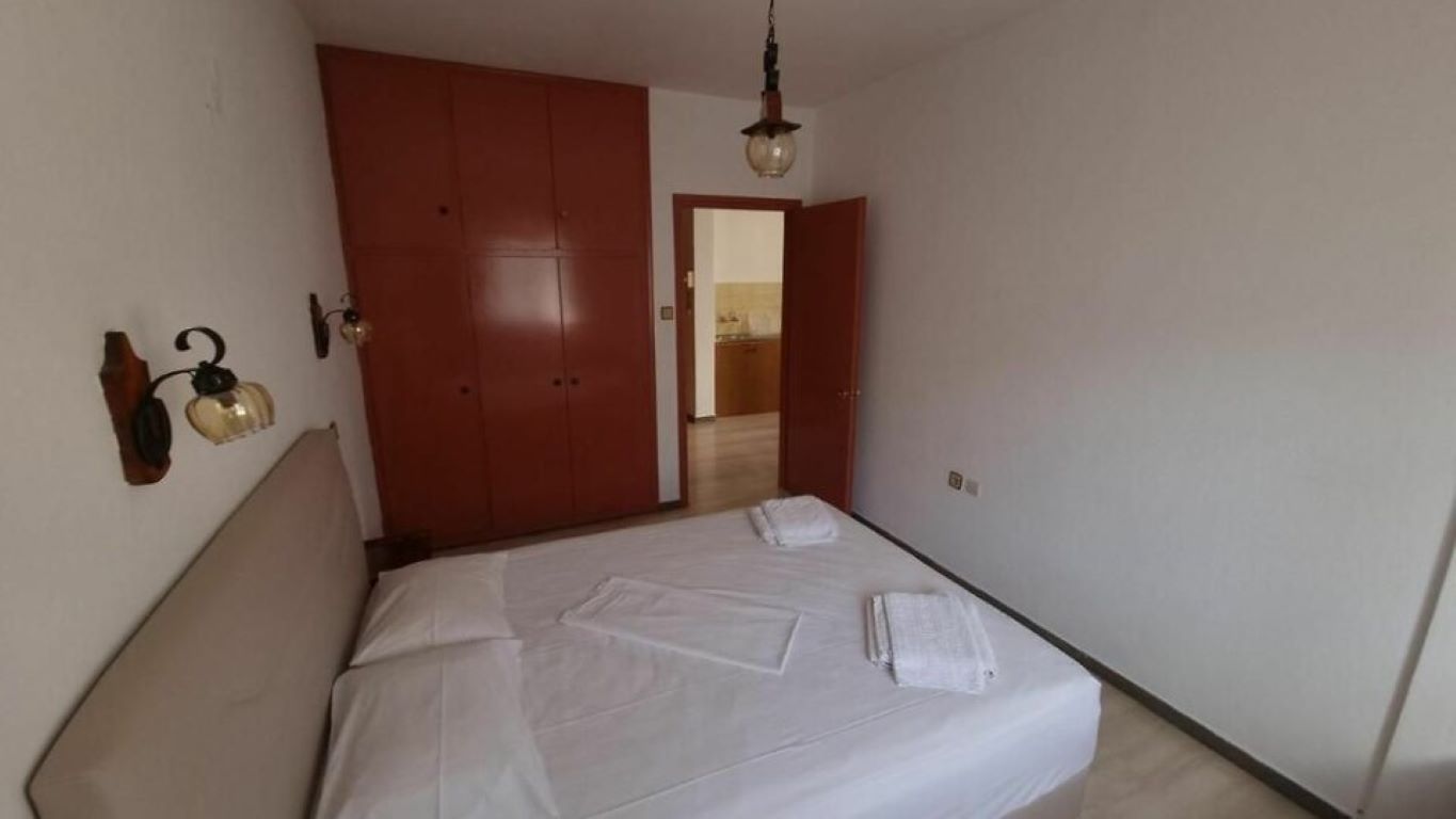 Hotel Long Summer-Apartman spavaca soba.jpg