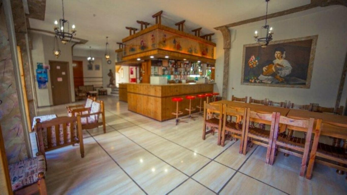 Long Summer Hotel-Bar.jpg