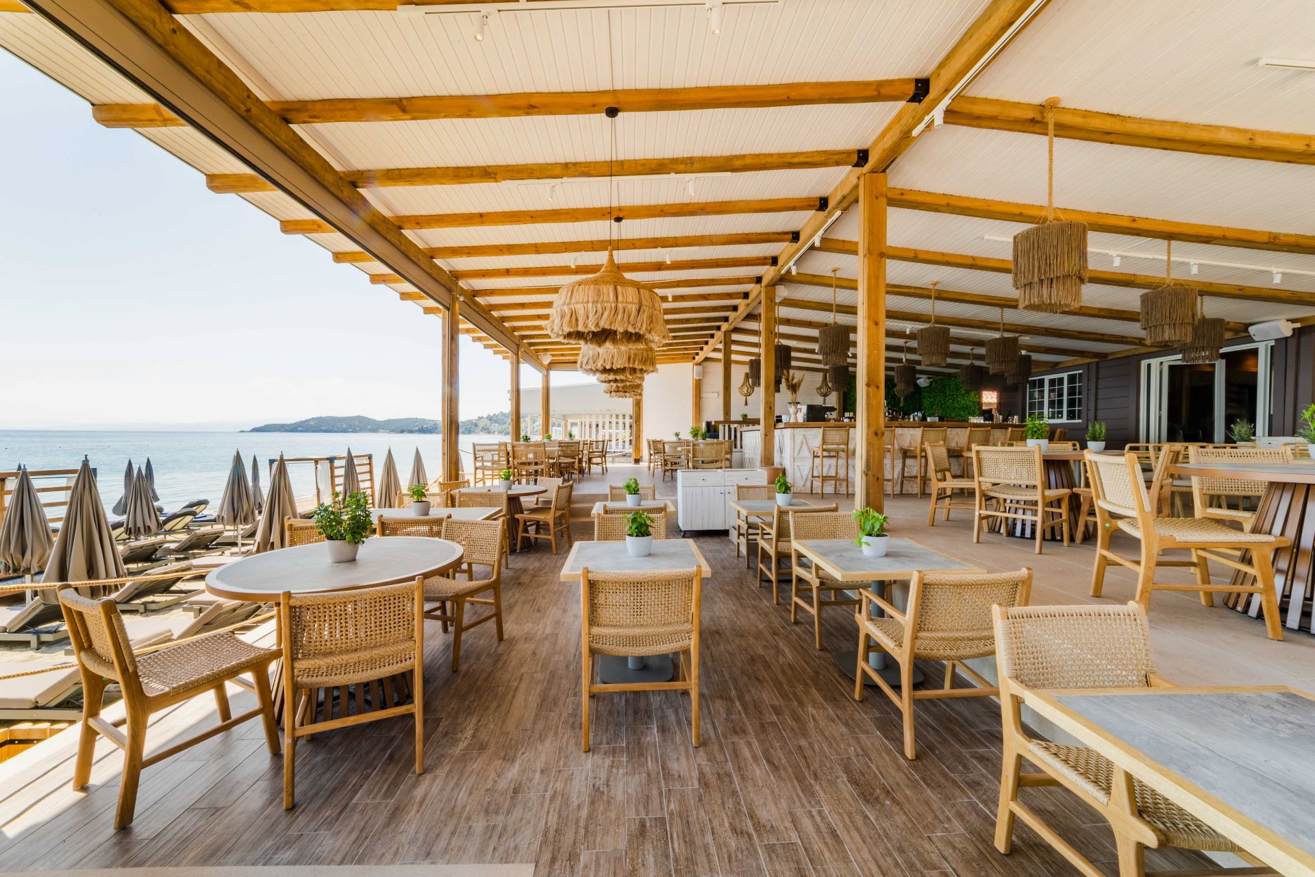 theros-restoran.jpg