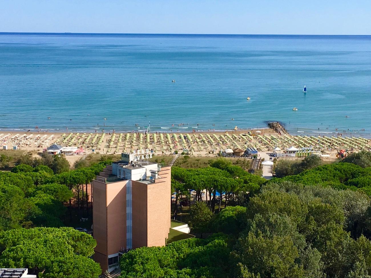 Hotel Beau Rivage Pineta-Kompleks hotela.jpg