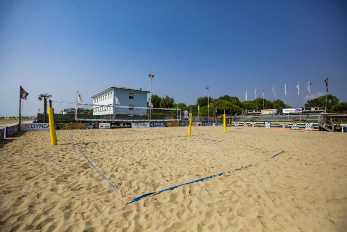 Vina del Mar Pineta-Odbojka na plazi.jpg