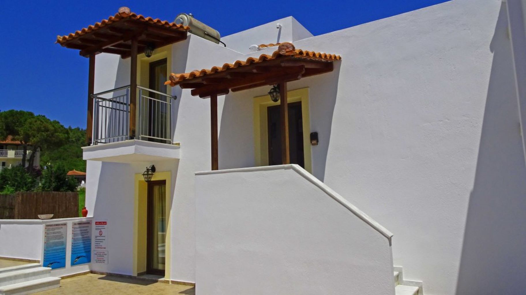 Parisis Villas with pool Skiathos -vila parisis-.jpg