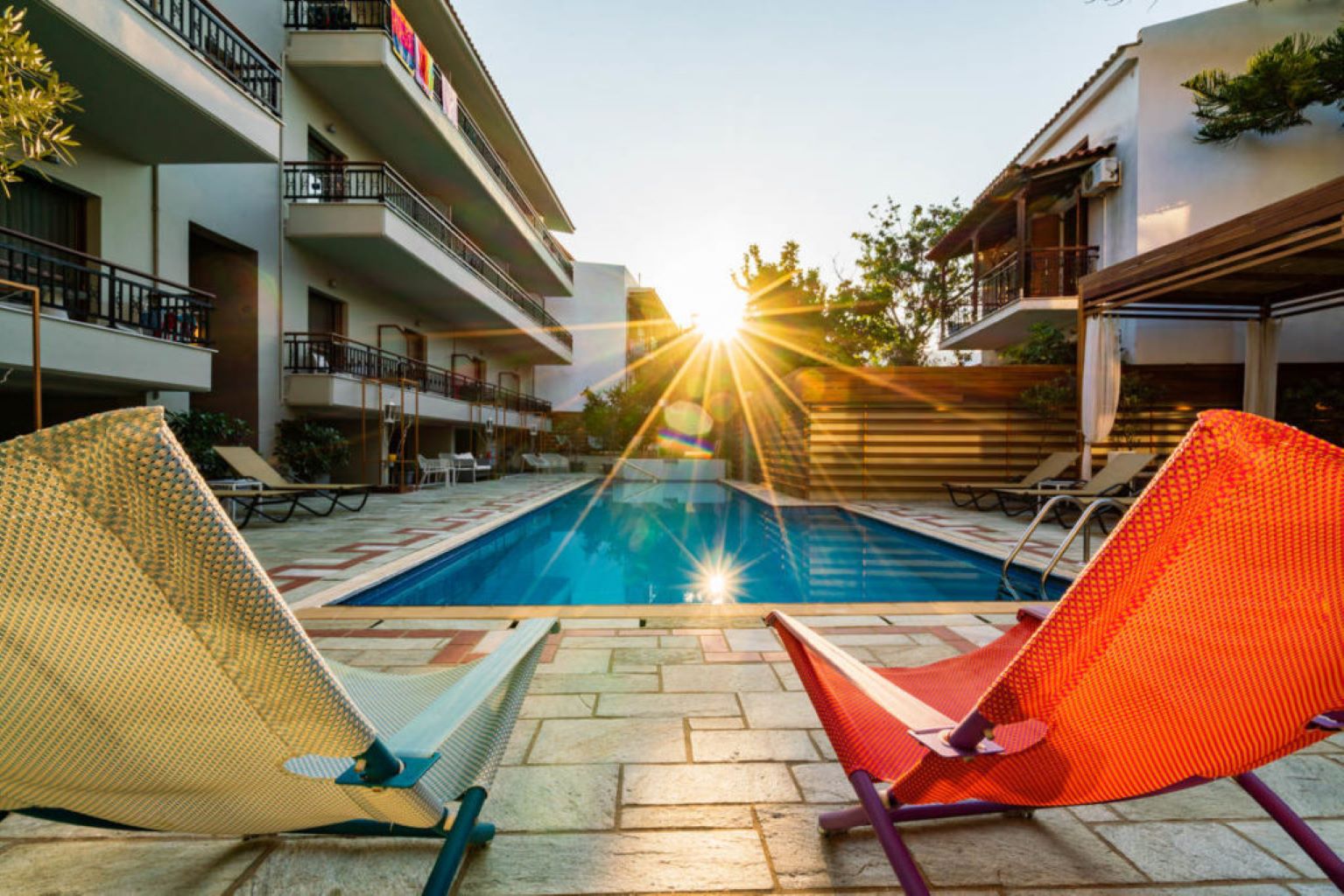 Bourtzi Hotel-ležaljke-.jpg