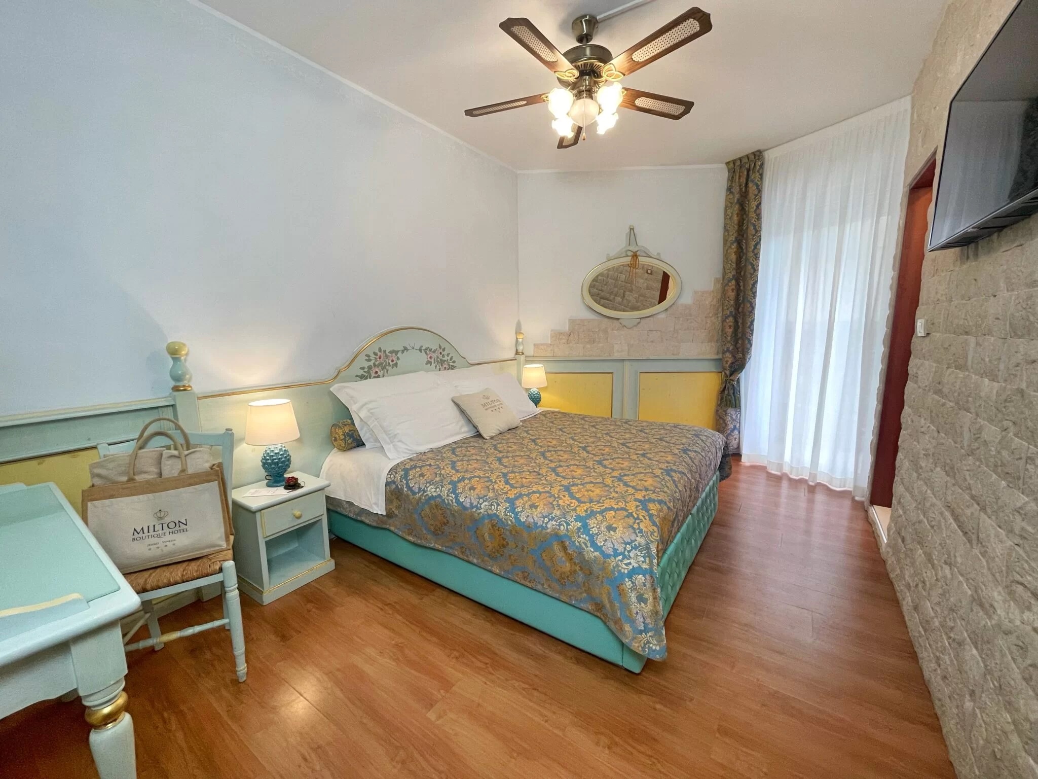 Milton Boutique Hotel-Comfort plus soba.jpg
