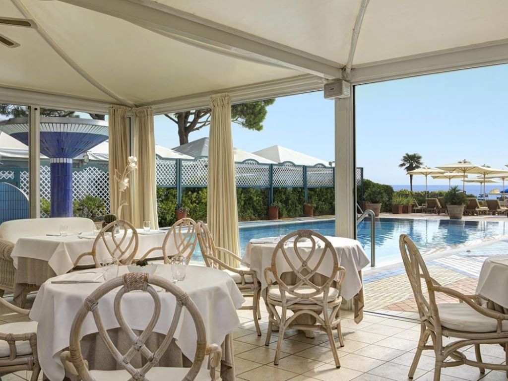Park Hotel Brasilia-Terasa restorana.jpg
