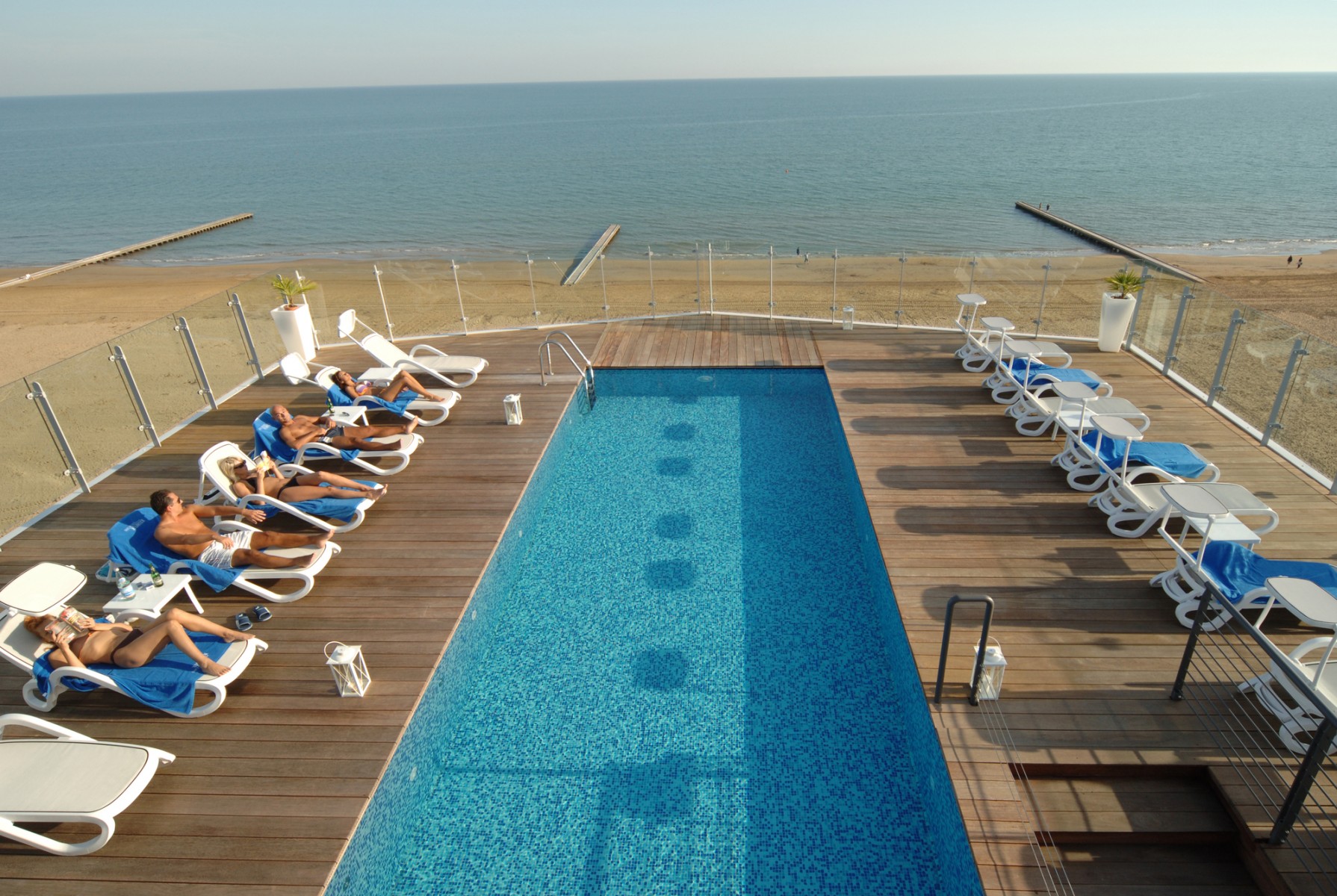 Atlantico Hotel-Bazen za odrasle.jpg