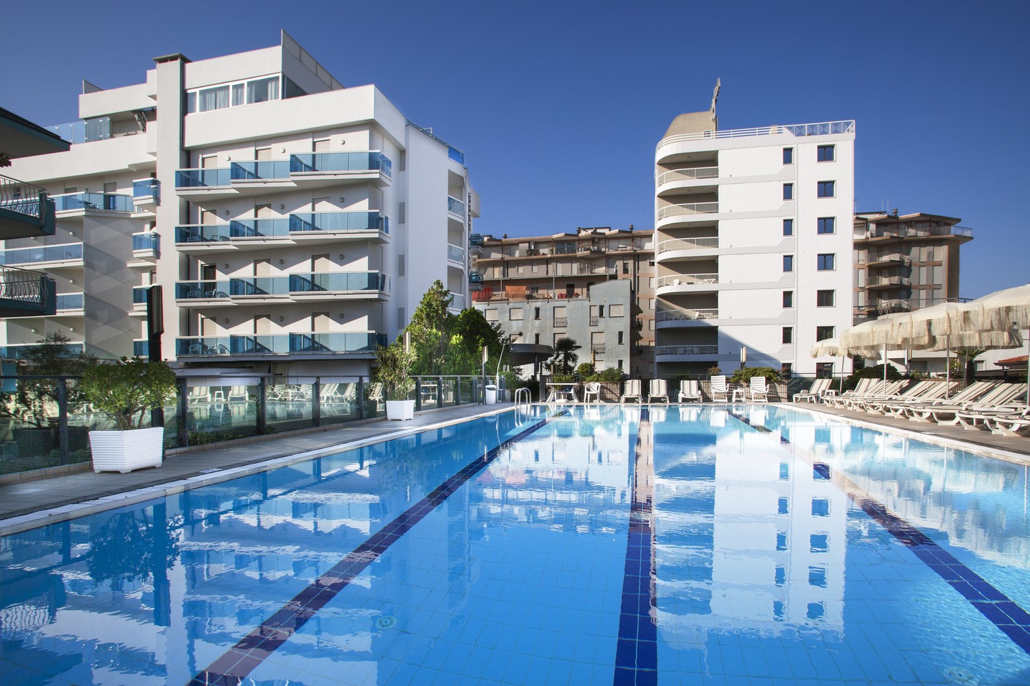 Atlantico Hotel-Bazen.jpg