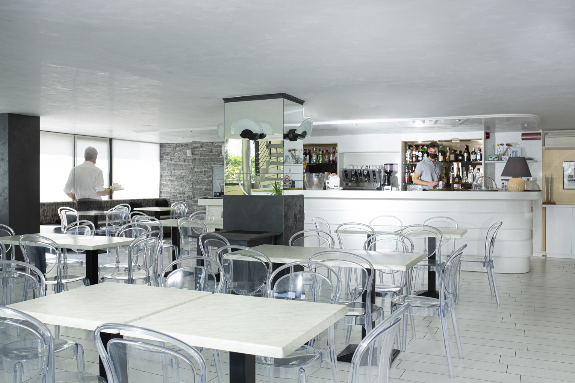 Hotel Sayonara-Bar.jpg