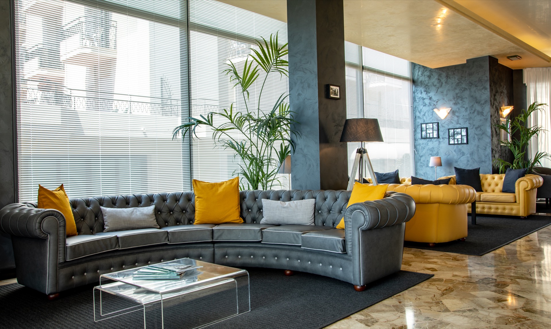 Hotel Sayonara-Lobby.jpg