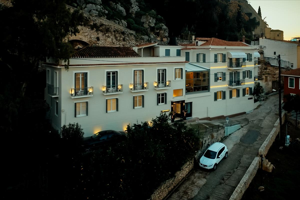 Leto Nuevo hotel.jpg