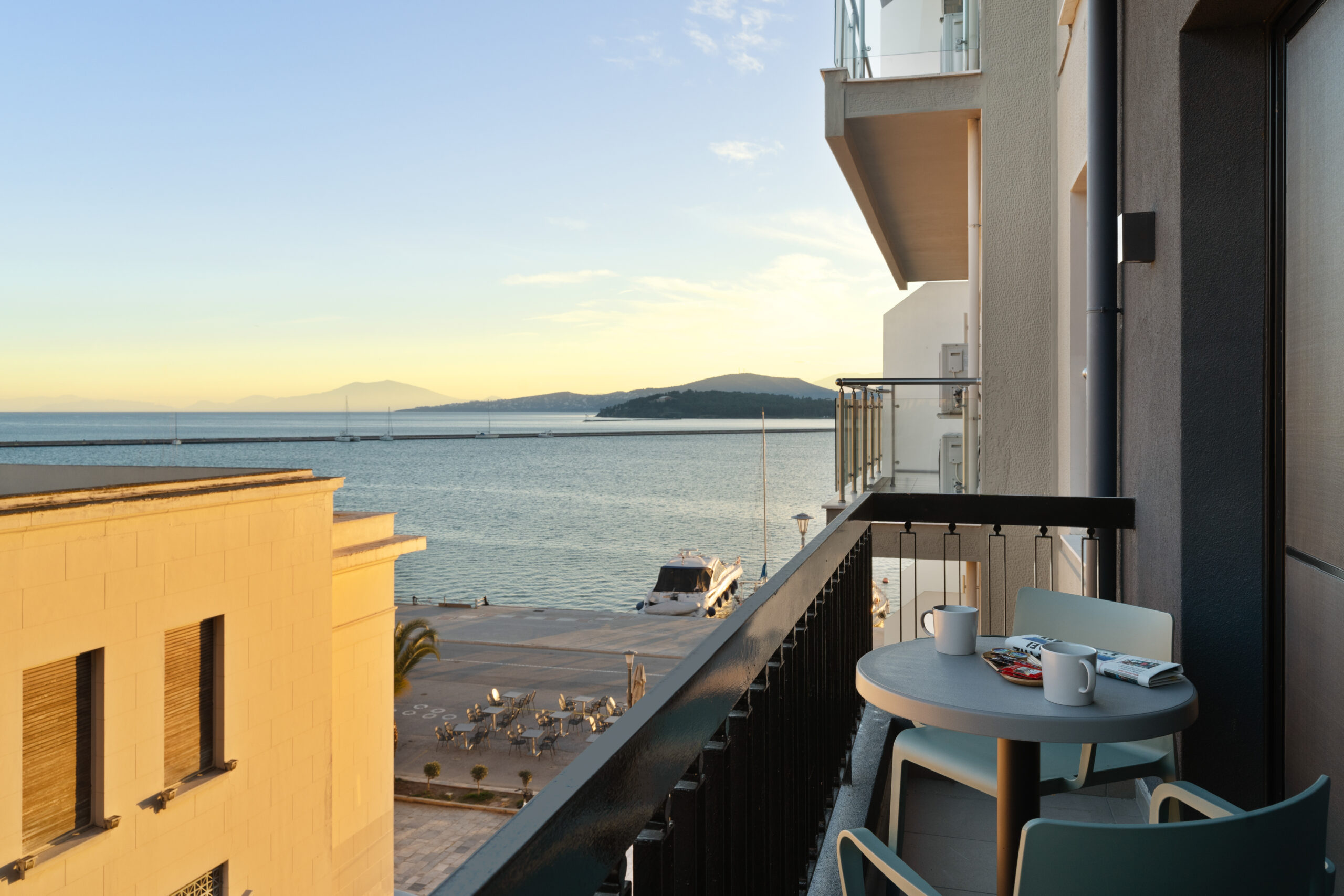 Azur Hotel Volos balkon.jpg