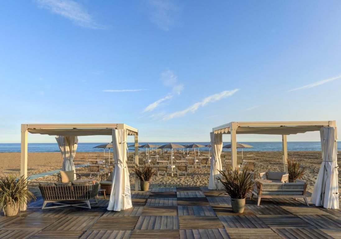 Adriatic Palace Hotel-Plaza.jpg
