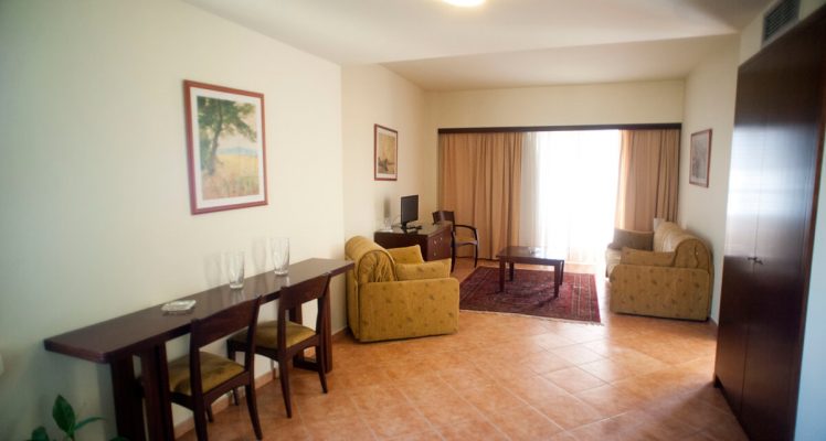 Hotel Oceanis suite 1.jpg