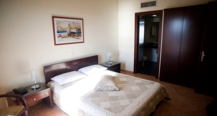 Hotel Oceanis suite.jpg