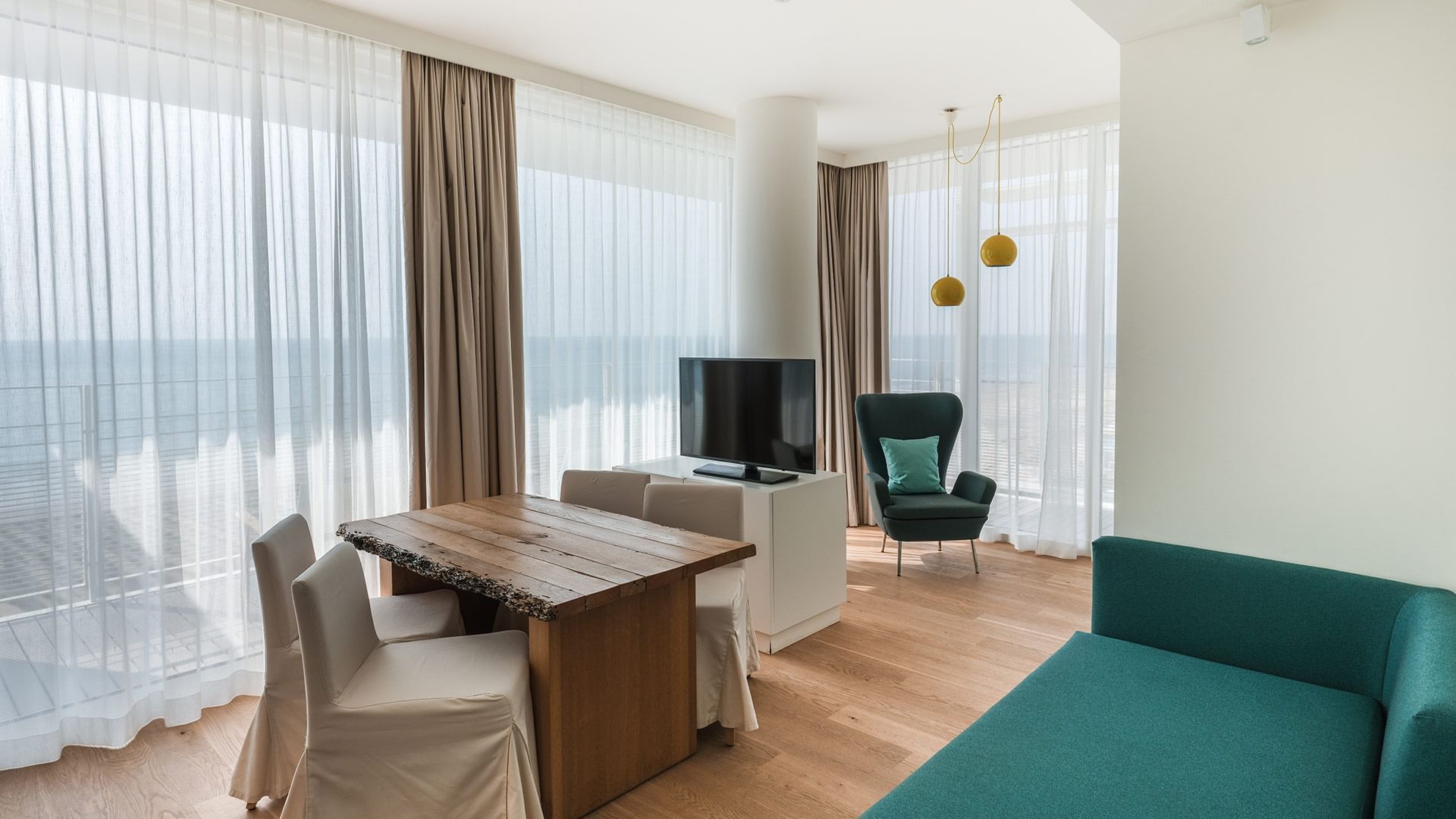 Falkensteiner Hotel & Spa Jesolo-Barefoot Suite Deluxe.jpg